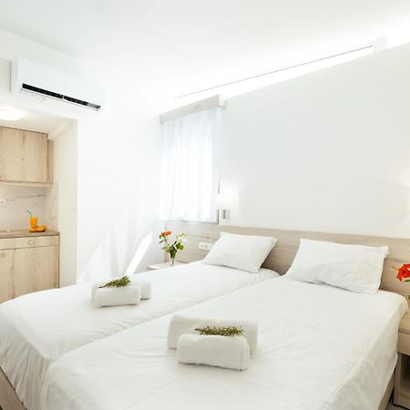 Giannis Apts 로다키노 외부 사진